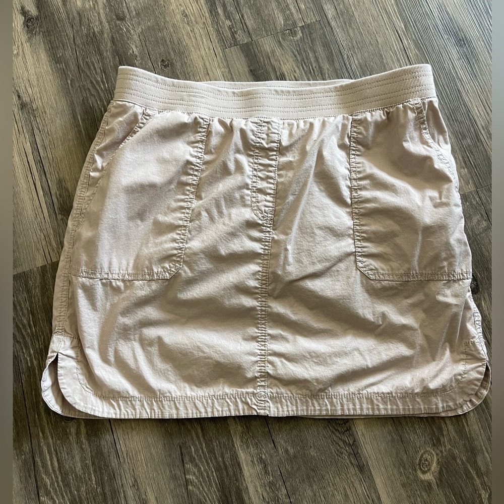 Chico’s Poplin Skort Khaki Size 2 - US 12